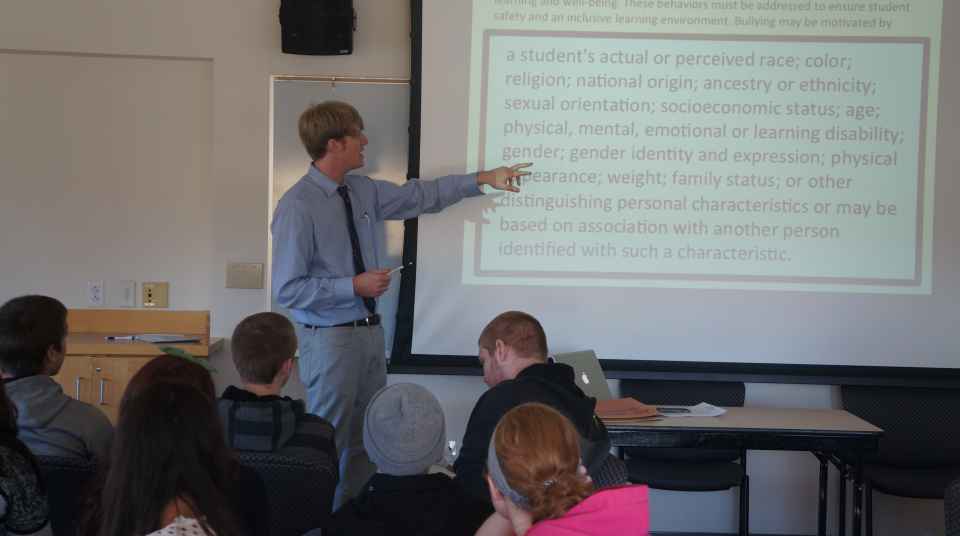Lesson plans travesties english edition